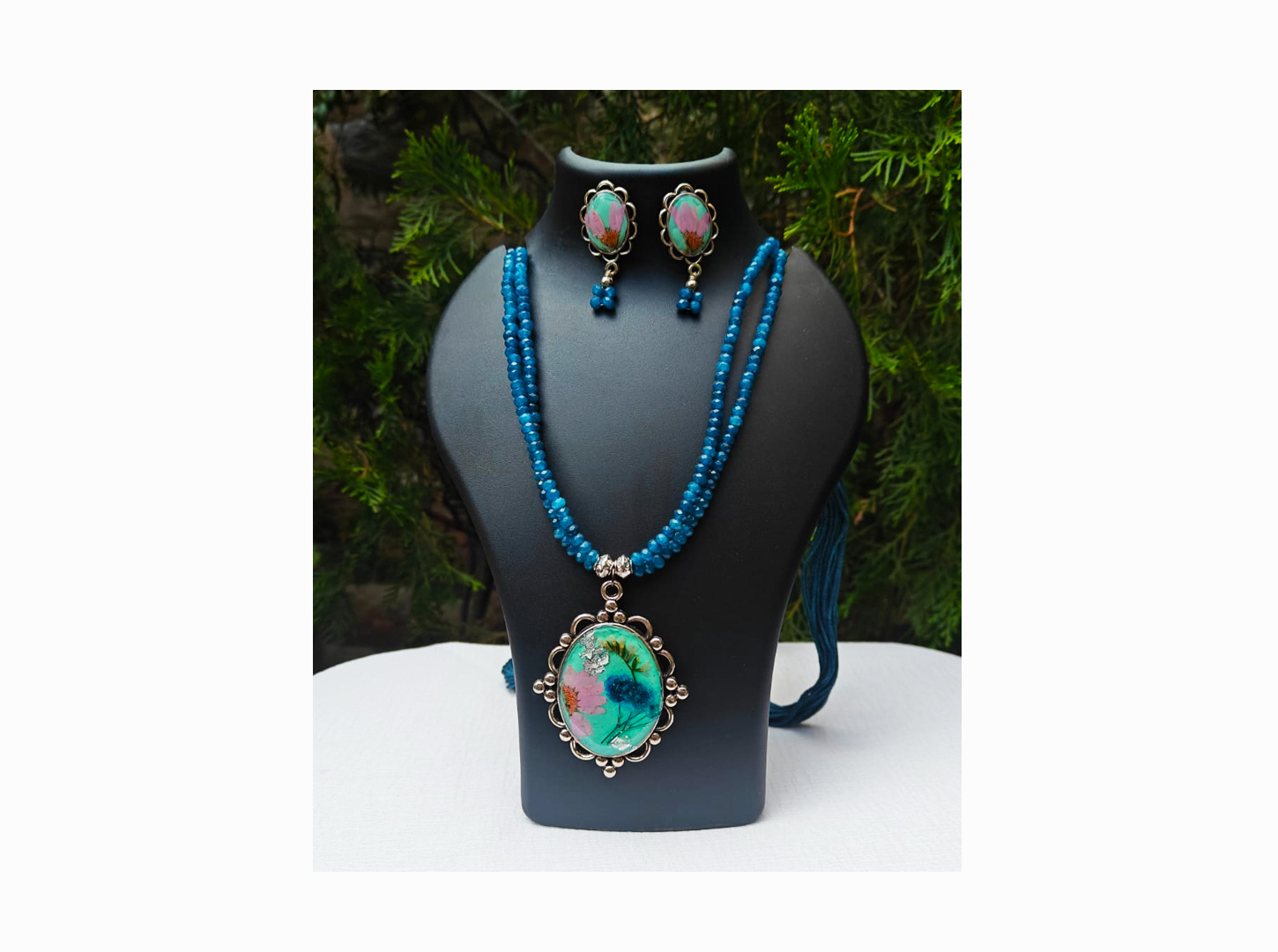 Resin Necklace (ARN/003)