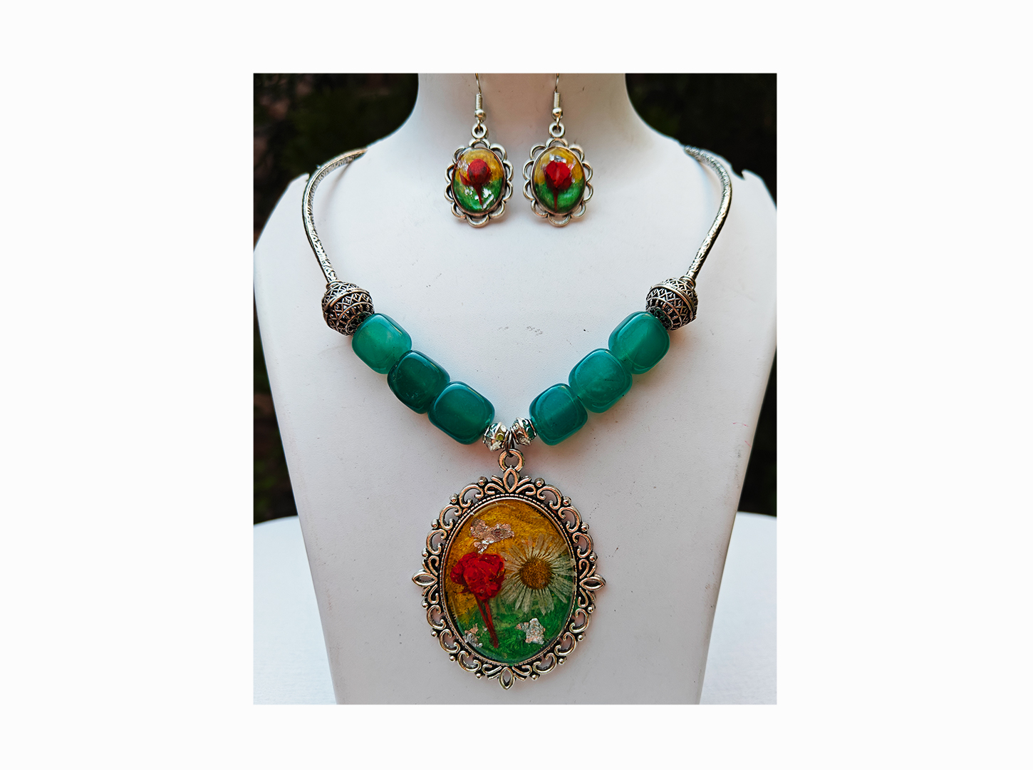 Resin Necklace (ARN/011)