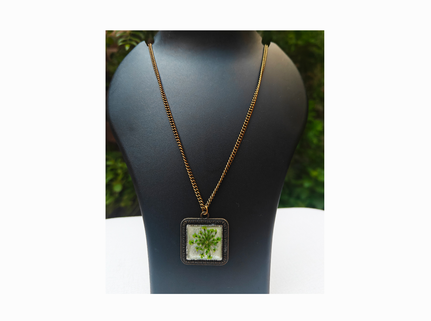 Resin Chain Pendants (ARP/002)
