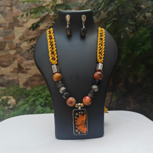 Resin Necklace (ARN/018)