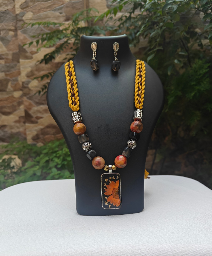 Resin Necklace (ARN/018)